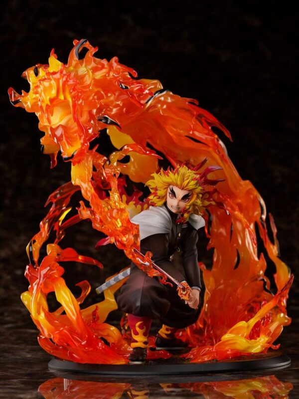 Demon Slayer: Kimetsu no Yaiba Estatua 1/8 Kyojuro Rengoku 26 cm