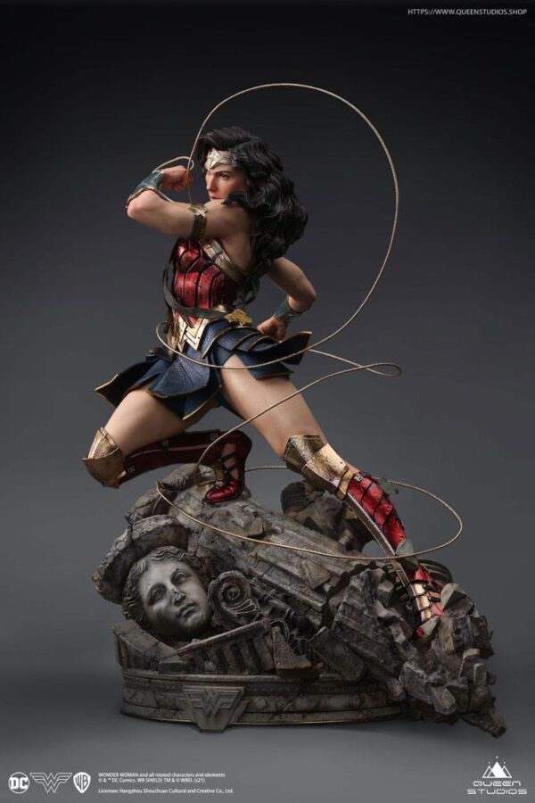 Wonder Woman Queen Studios 1/4 Wonder Woman Early Bird Version 47 cm - Imagen 2