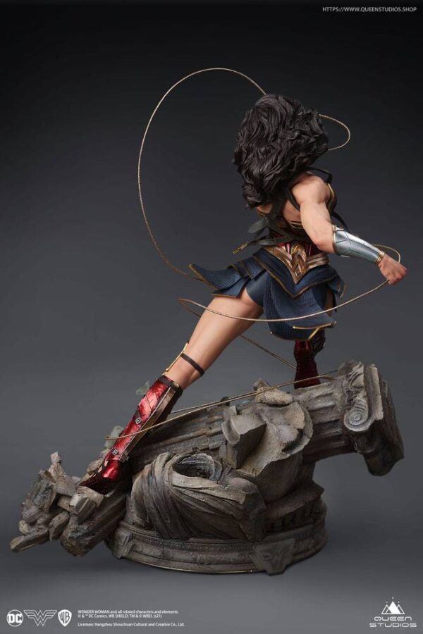 Wonder Woman Queen Studios 1/4 Wonder Woman Early Bird Version 47 cm - Imagen 4