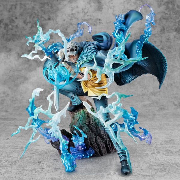One Piece Megahouse Portrait Of Pirates WA-MAXIMUM Trafalgar Law The Surgeon of Death Awaken Ver. 27 cm