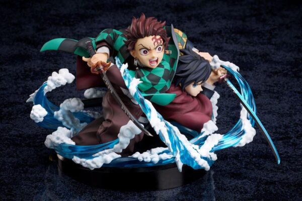 Kimetsu no Yaiba Aniplex Tanjiro y Tomioka 13 cm - Imagen 2