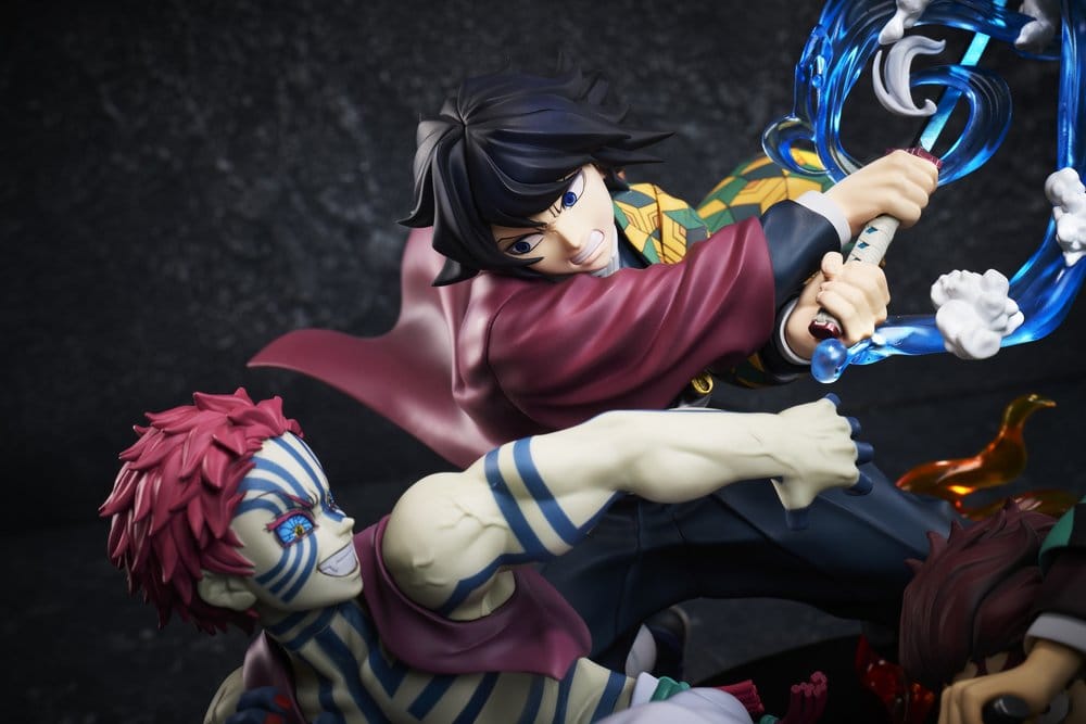 Kimetsu no Yaiba Diorama 1/8 Tanjiro Kamado & Giyu Tomioka VS Akaza 13 cm - Imagen 4